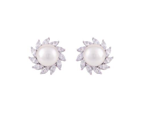 Classic Pearl Studs 