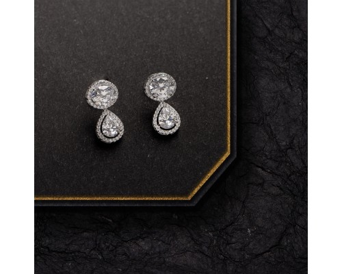 Oval Solitaire with Pear Drop Earrings